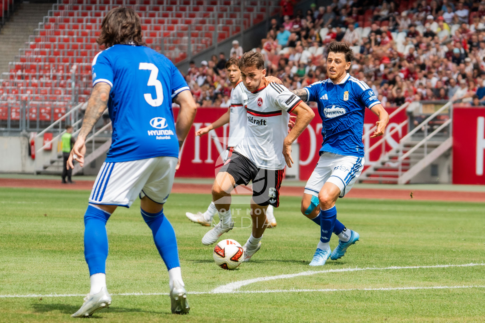 1. FC Nürnberg – Real Oviedo