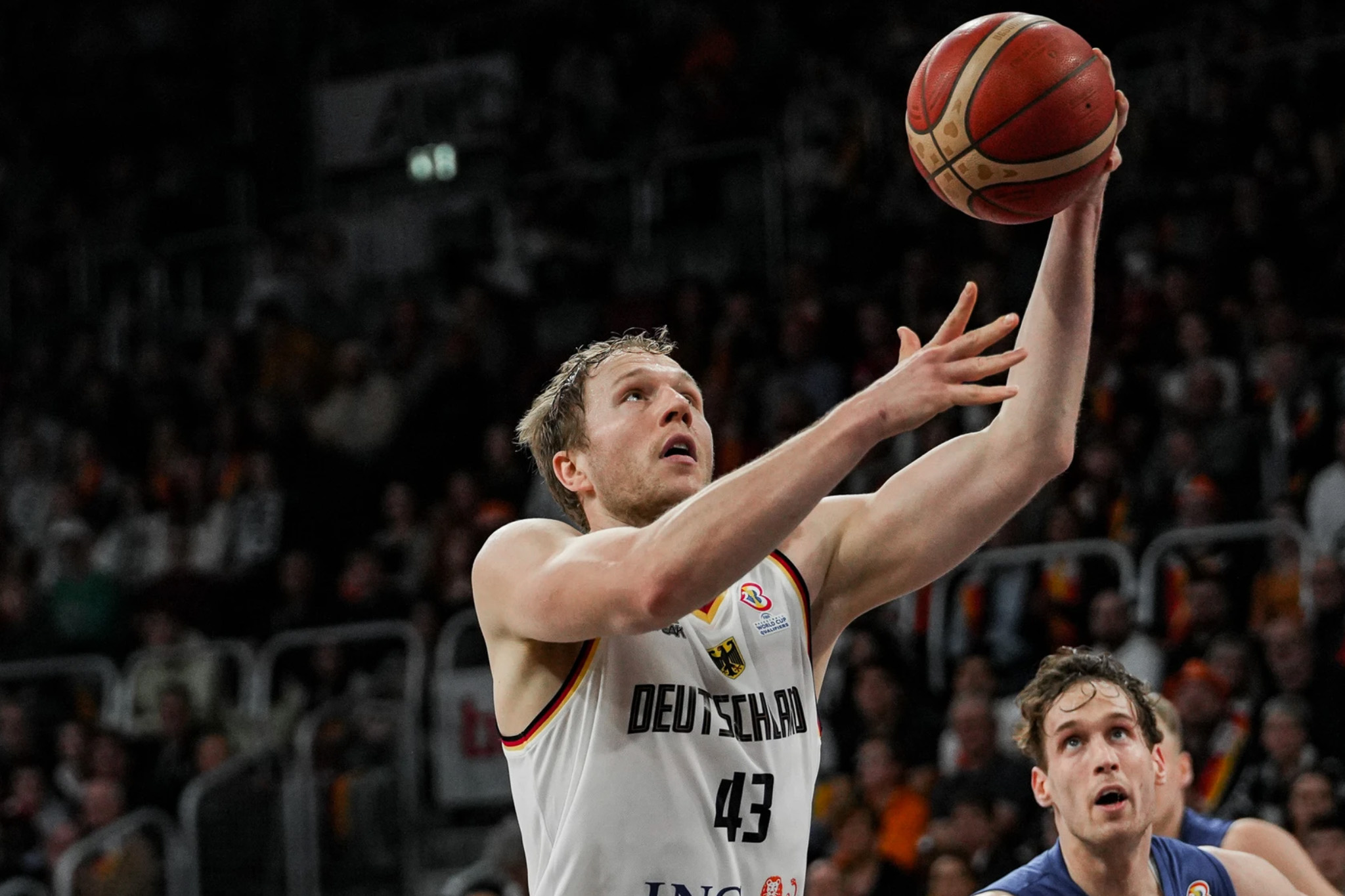 Christian Sengfelder beim Korbleger gegen Finnland